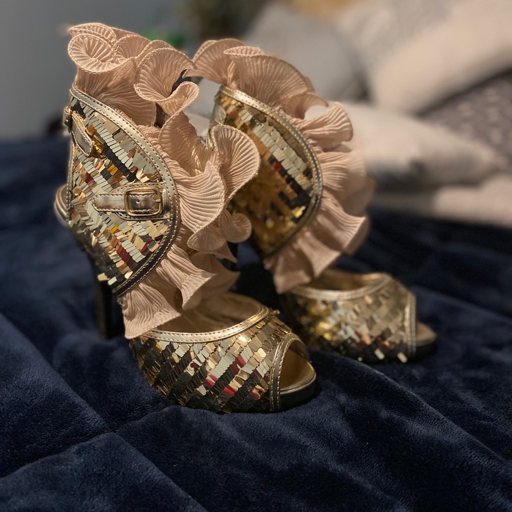 Wild Rose Gold Ruffle Peep Toe Heels - Picture 2 of 7
